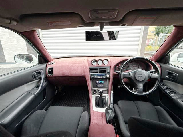 Interior of R34 SKYLINE 4-DOOR.
