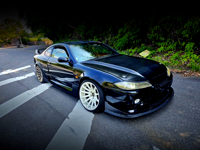 Front exterior of S15 NISSAN SILVIA.