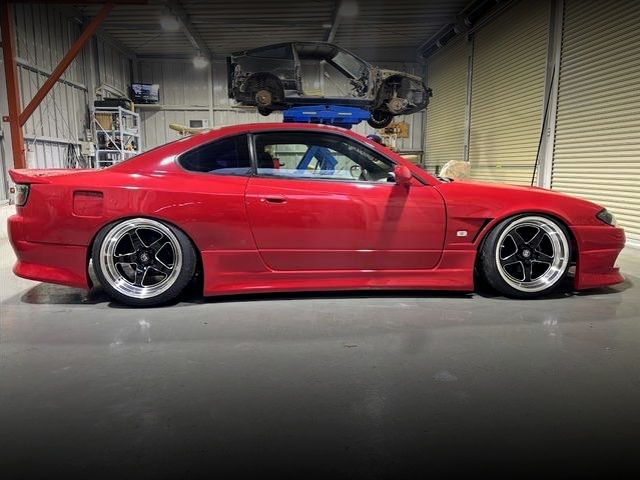 Side exterior of WIDEBODY S15 SILVIA SPEC-R.