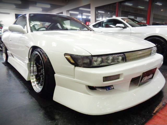 Front exterior of WIDEBODY SILEIGHTY.