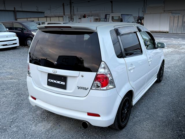 Rear exterior of DAIHATSU YRV.
