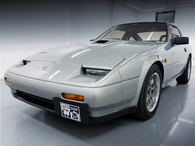 Front exterior of PZ31 FAIRLADY Z 200ZR-II.