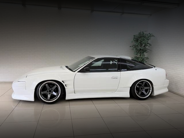 Side exterior of WIDEBODY 180SX TYPE-X.