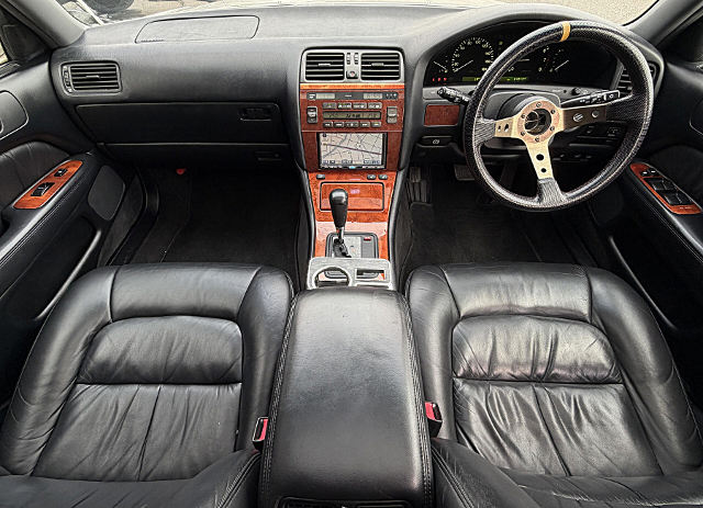 Interior of UCF20 Toyota Celsior 4.0 A-spec eR version.
