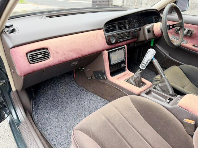 Dashboard of Stance 6th Gen NISSAN LAUREL.