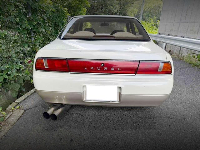 Tail light of C34 NISSAN LAUREL.
