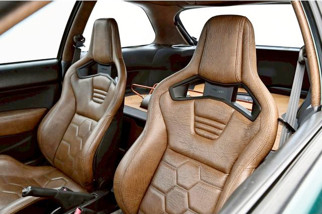 Seats of EK9 CIVIC TYPE-R.