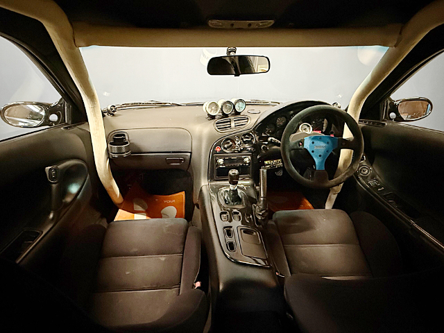 Interior of RE AMEMIYA BODY KIT! FD3S RX-7 TYPE-RS.