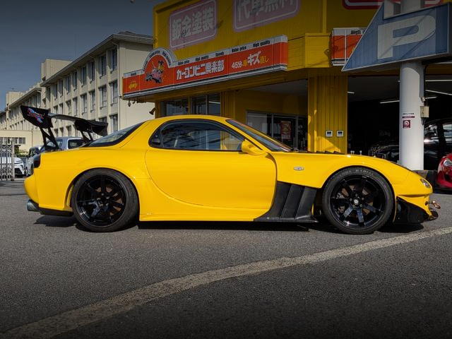 Side exterior of TCP-MAGIC WIDEBODY FD3S RX-7 TYPE RS-R.