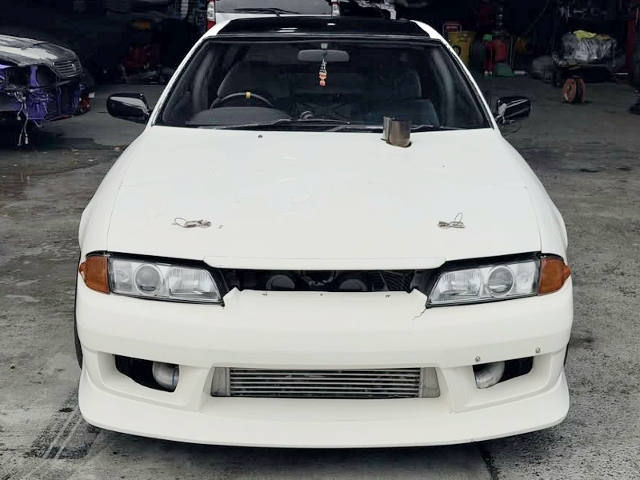 Headlight of HCR32 SKYLINE 2-DOOR.