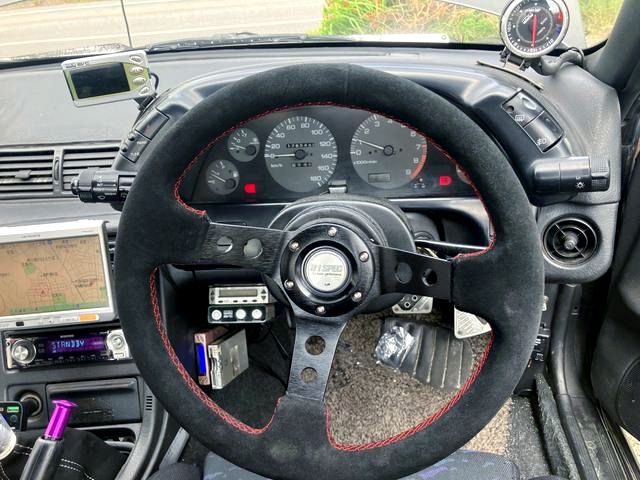 Dashboard and Speed cluster of HCR32 SKYLINE 2-DOOR GTS-t TYPE-M.