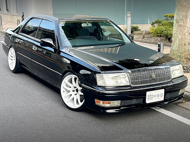 Front exterior of JZS151 CROWN ROYAL SALOON.