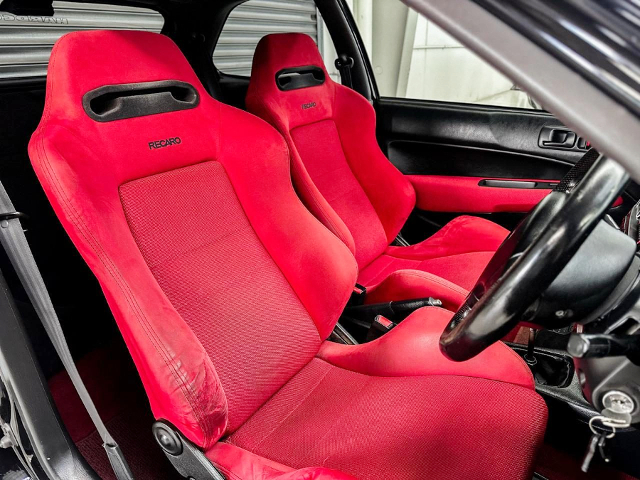 Seats of EK9 CIVIC TYPE-R.