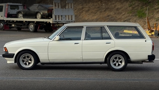 Side exterior of GX60G MARK II WAGON.