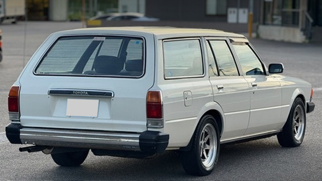 Rear exterior of GX60G MARK II WAGON.