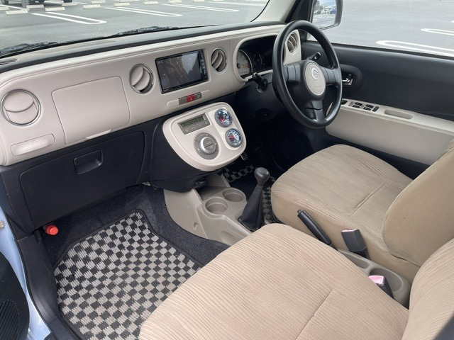 Passenger Side interior of L675S MIRA COCOA PLUS X.