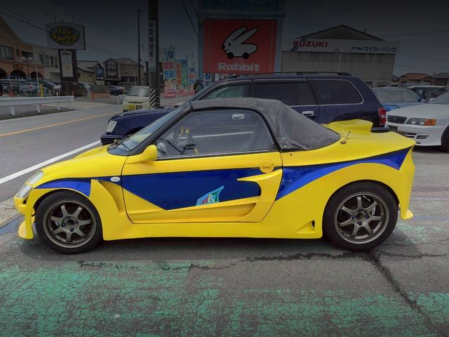 Side exterior of Custom Widebody PP1 HONDA BEAT.