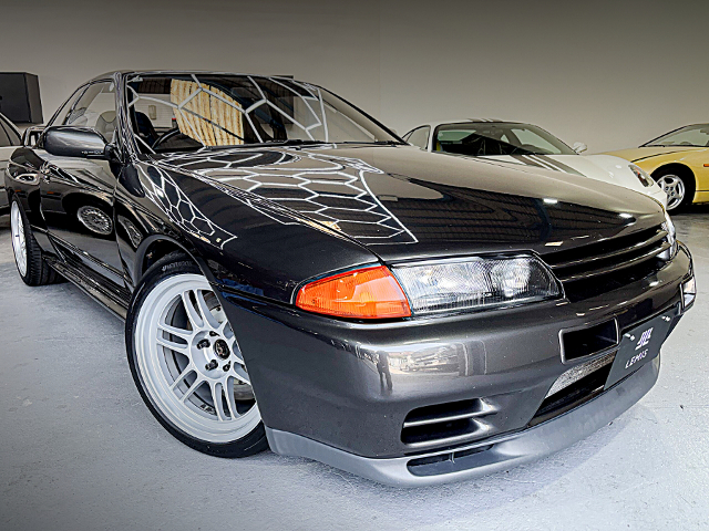 Front exterior of R32 SKYLINE GT-R.