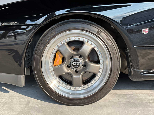 Front Rim of R32 SKYLINE GT-R.