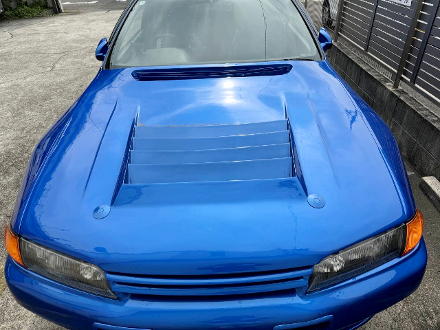 Front hood of R32 SKYLINE 2-DOOR GTS-t TYPE-M.