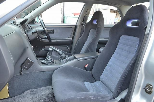 Seats of R33 Skyline 4-door GT-R AUTECH Version 40th Anniversary.