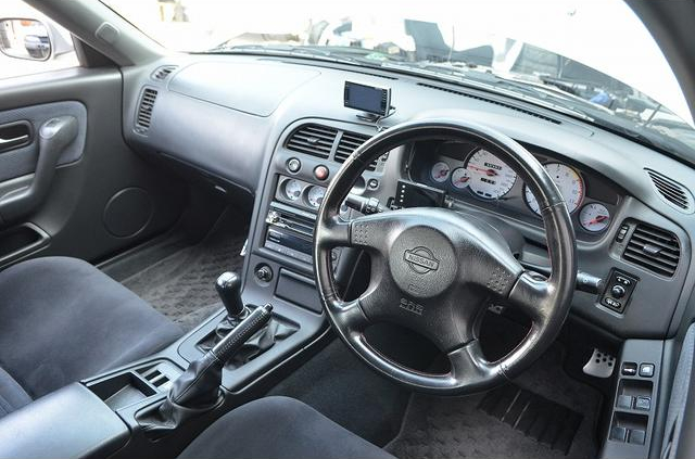 Dashboard of R33 Skyline 4-door GT-R AUTECH Version 40th Anniversary.