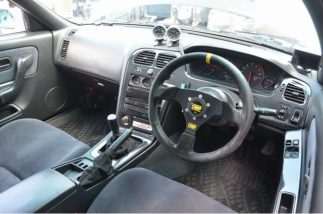 Interior of R33 SKYLINE GT-R.