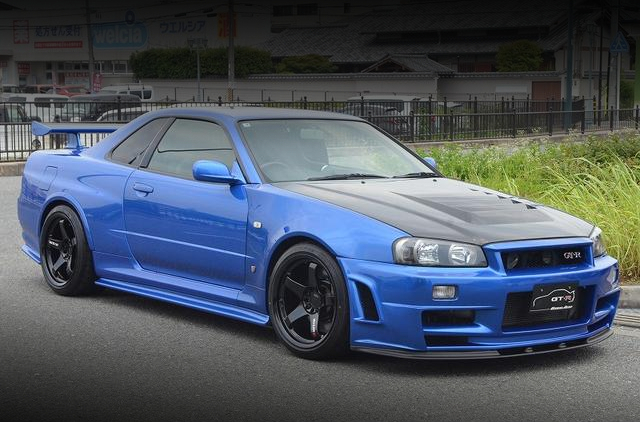 Front exterior of R34 SKYLINE GT-R V-SPEC.