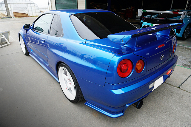 Rear exterior of R34 SKYLINE GT-R V-SPEC.