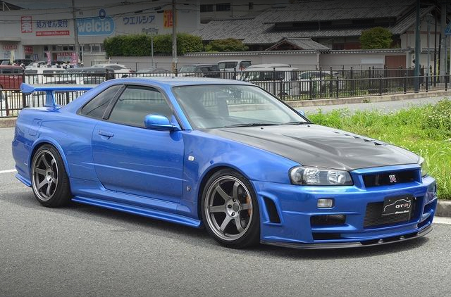 Front exterior of R34 SKYLINE GT-R V-SPEC II.
