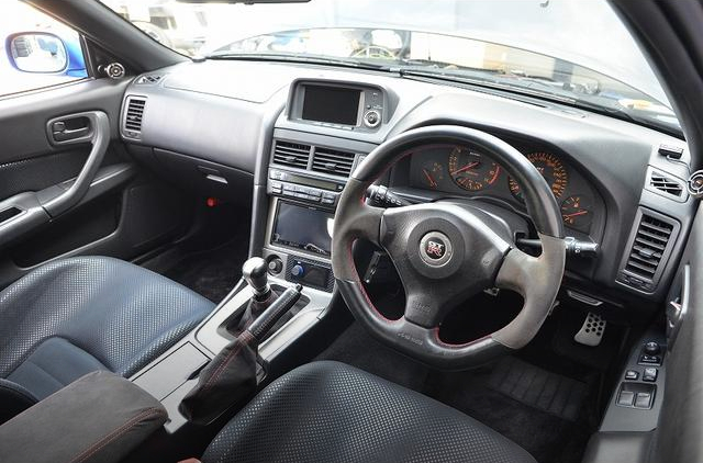 Interior of R34 SKYLINE GT-R V-SPEC II.