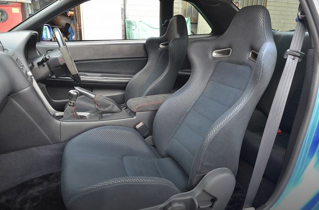 Seats of R34 SKYLINE GT-R V-SPEC II.