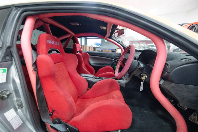 Roll cage and seats of S15 SILVIA SPEC-R - Widebody Show Car.