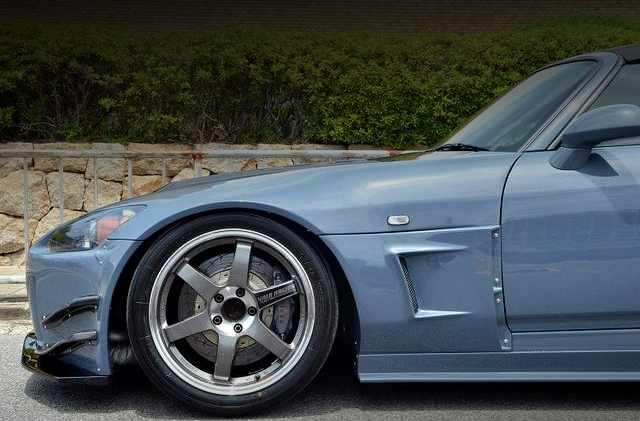 Front Rim of HONDA S2000 TYPE-S.