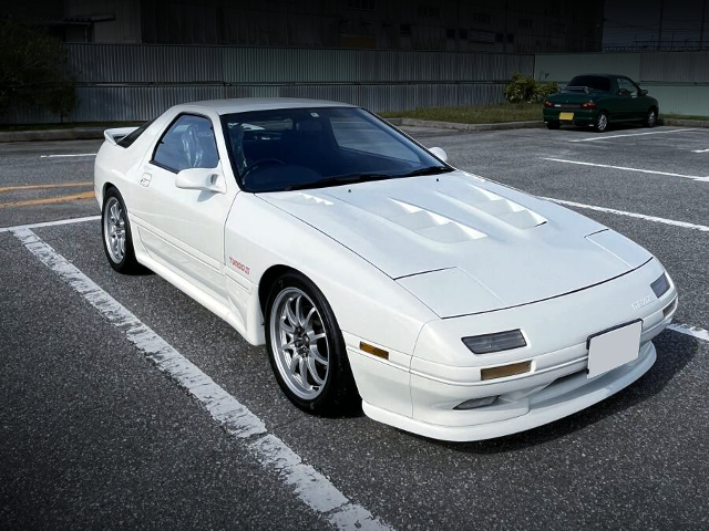 Front exterior of FC3S SAVANNA RX-7 GT-R.