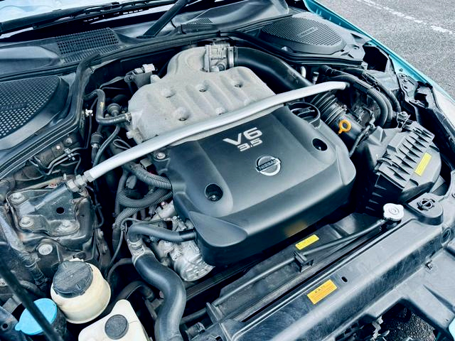 VQ35DE engine.