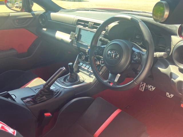 Interior of 400PS ZN8 GR86 RZ.
