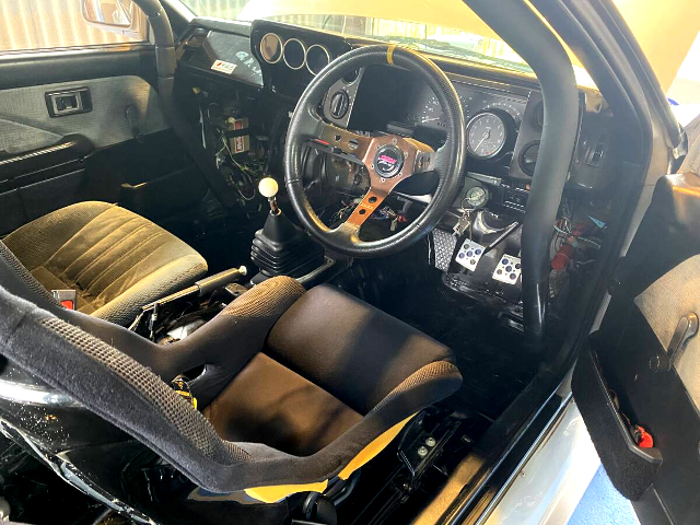 Interior of AE86 SPRINTER TRUENO GT-APEX.