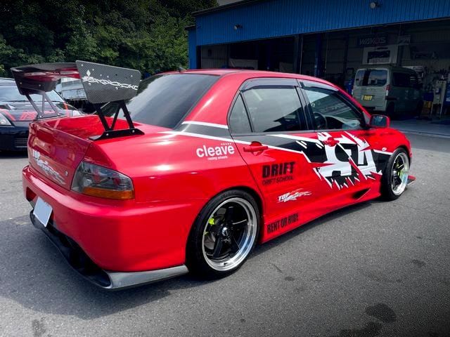 Rear exterior of APR livery LANCER EVOLUTION VIII GSR.