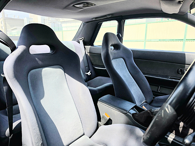 Seats of BNR32 SKYLINE GT-R.