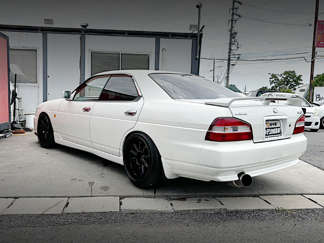 Rear exterior of C35 LAUREL CLUB S TYPE X.