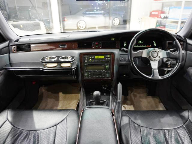 Dashboard of UZS151 CROWN MAJESTA C-TYPE.