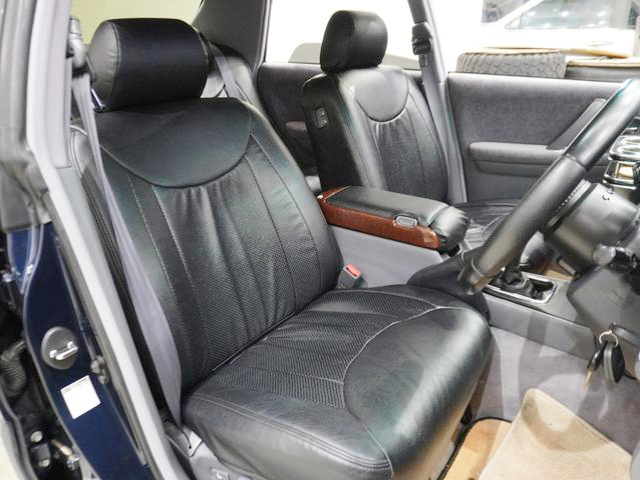 Seats of UZS151 CROWN MAJESTA C-TYPE.