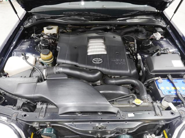 1UZ-FE VVT-i 4000cc V8 engine of UZS151 CROWN MAJESTA C-TYPE.