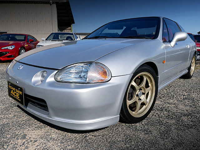 Front exterior of EG2 CR-X DELSOL SiR.