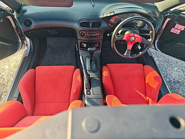 Interior of EG2 CR-X DELSOL SiR.
