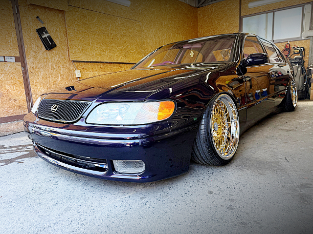 Front exterior of JZS147 ARISTO 3.0V of AT.