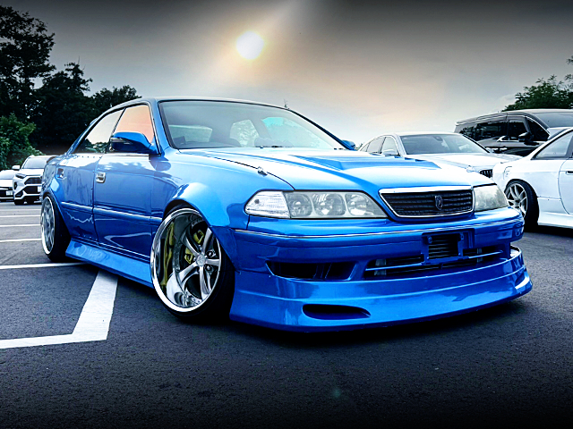 Front exterior of WIDEBODY and BLUE Paint JZX100 MARK II TOURER-V.