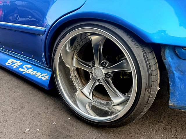 Rear Deep Rim of WIDEBODY and BLUE Paint JZX100 MARK II TOURER-V.