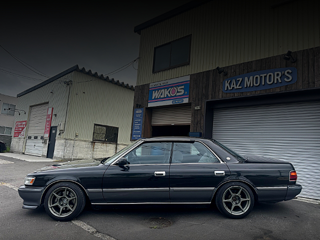 Left-Side exterior of JZX81 CHASER 2.5 AVANTE.